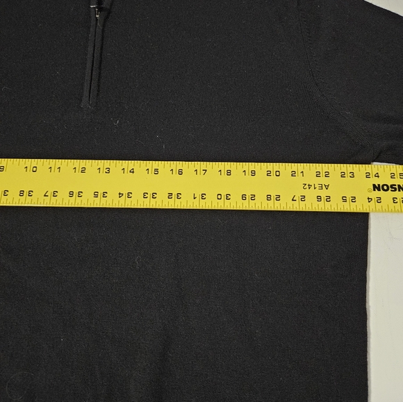 Men's UNTUCKit 100% Extra Fine Merino Wool Black Collared 1/4 Zip Sweater XL B23 - Picture 3 of 4